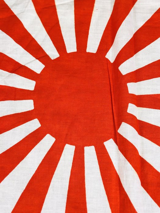 Japan - WWII Japanese Army Special Set - Hjelm, Medalje, Rising Sun Flag, Bælte - Militærudstyr