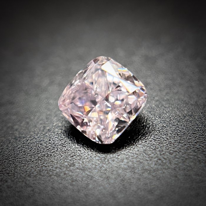 1 pcs Diamant - 015 ct - Pude - fancy lys pink - SI2