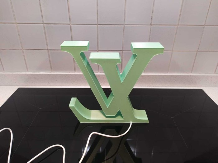 Lumo3D - Bordlampe - Louis Vuitton - Pla - Louis Vuitton