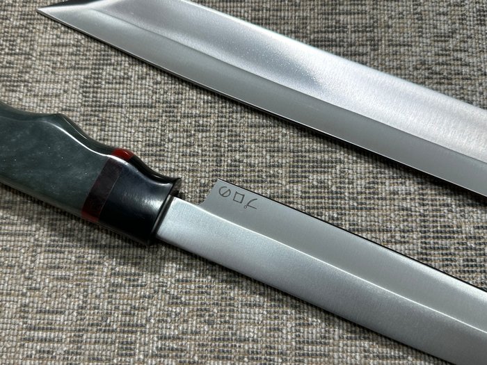 Køkkenkniv - Chef's knife -  Japanske Yanagiba  Burja kokkeknive - D2 Steel  Grey Udsøgt flerfarvet harpikshåndtag - Japan