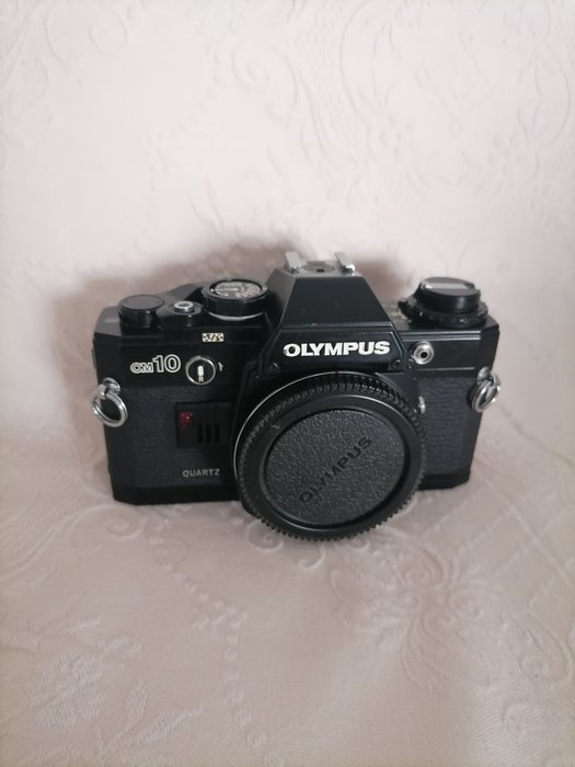 Olympus OM10 black | Reflekskamera med enkelt linse (SLR)