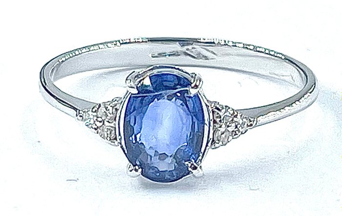 Ingen mindstepris - Ring - 18 kraat Hvidguld Safir - Diamant