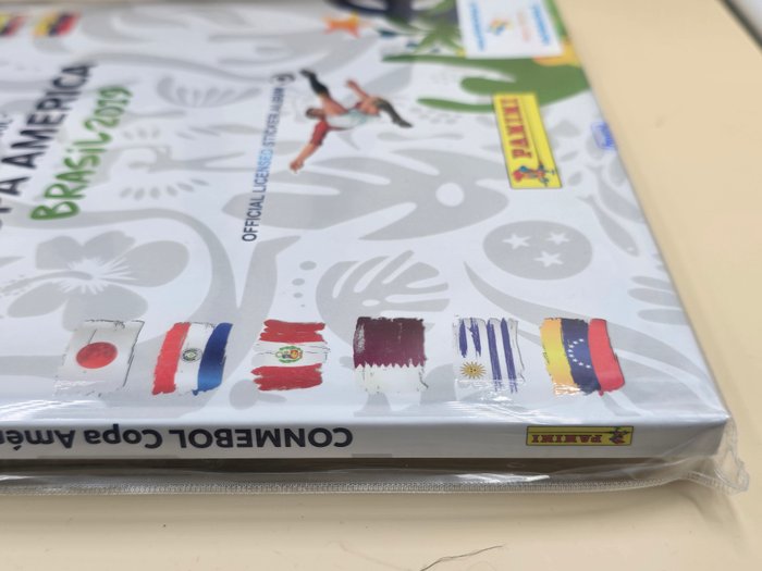 Panini - Copa America Brasil 2019 - 1 Empty album + complete loose sticker set