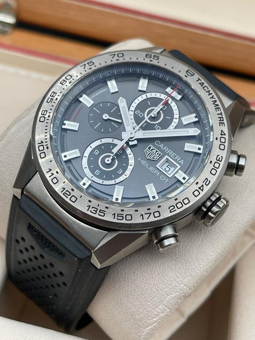 TAG Heuer - Carrera Calibre Heuer 01 - CAR208Z - Mænd - 2011-nu