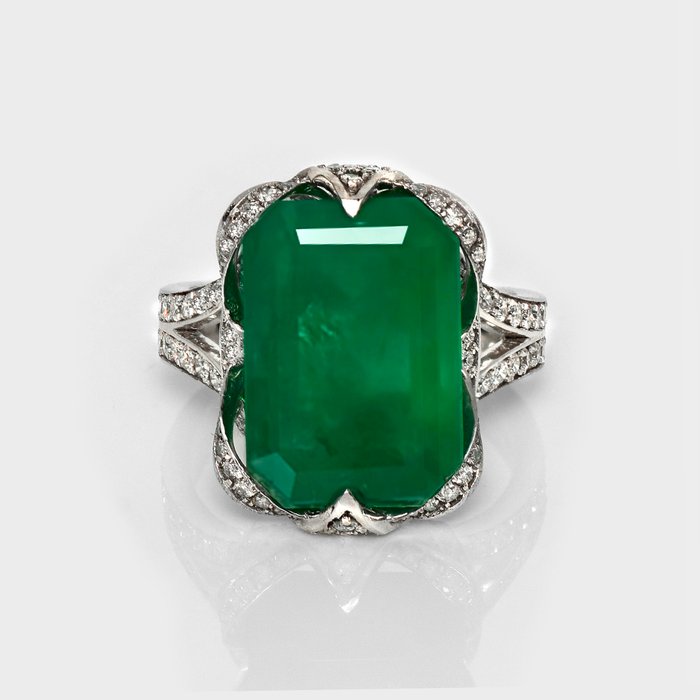 Ingen mindstepris - Ring - 14 karat Hvidguld -  1015ct tw Smaragd - Diamant - IGI 930 ct Intense Green