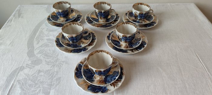 Lomonosov Imperial Porcelain Factory - N Slavina - Kaffesæt til 6 (12) - Golden Garden - Guld, Porcelæn - Kaffestel til 6