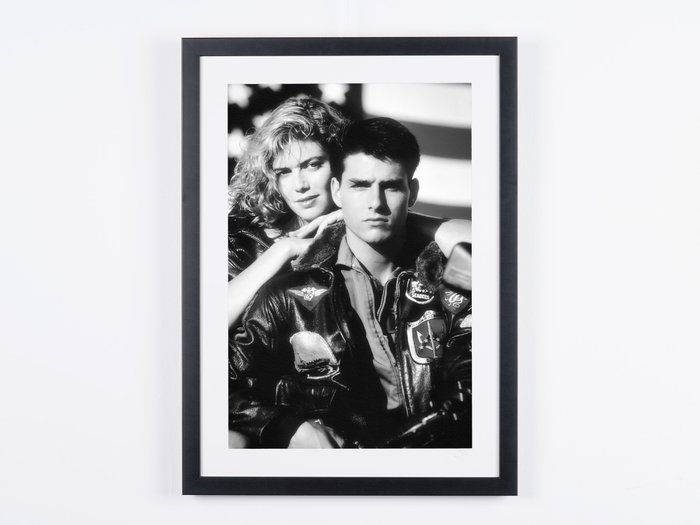 Top Gun (1986) - Tom Cruise  Kelly McGillis - Fine Art Photography - Luxury Wooden Framed 70X50 cm - Limited Edition Nr 03 of 50 - Serial ID 17053 - Original Certificate (COA), Hologram Logo Editor and QR Code - 100% New items.