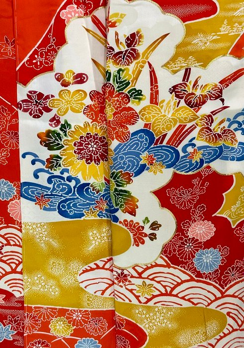 Kimono (1) Guldtrådsbroderi - Silke - Japan - 20. århundrede