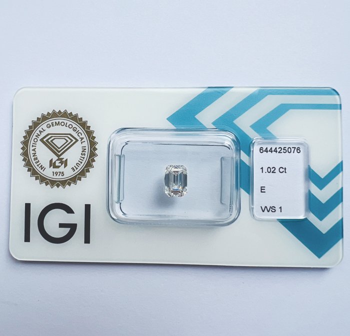 Ingen mindstepris - 1 pcs Diamant  (Natur)  - 1.02 ct - Smaragd - E - VVS1 - International Gemological Institute (IGI) - *3EX*