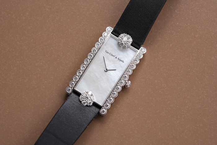 Van Cleef  Arpels - Fleurette III Diamonds 18k White Gold Rectangular Mother of Pearl Dial - HH21690 - Kvinder - 2011-nu