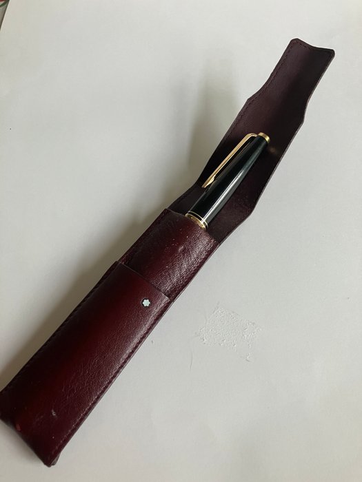 Montblanc - Elégant stylo à plume Mont Blanc. Jamais utilisé - Fyldepen