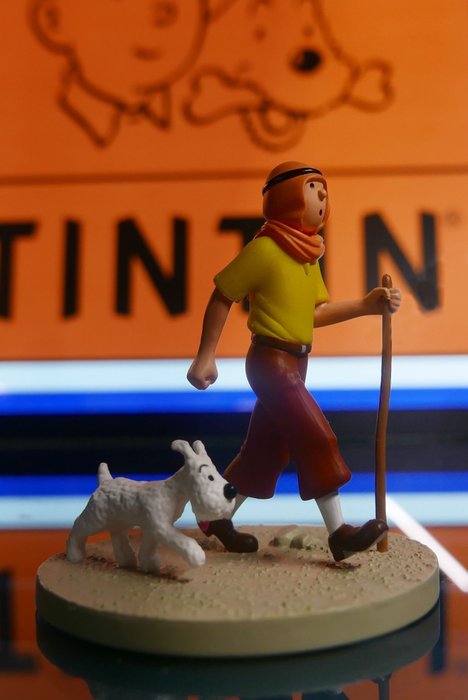 Tintin - 2011 ''Les Cigares du Pharaon''- Scène cube :  Figurines Tintin et Milou dans le désert