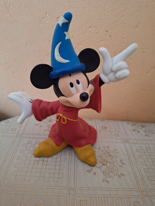 Twee Mickey Mouse tovenaarsbeelden - 1 Figure