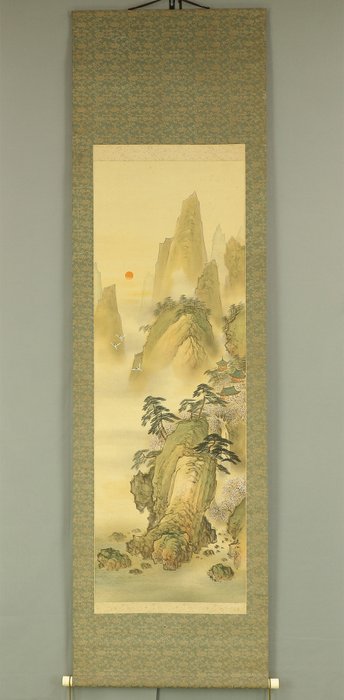 Mount Hōrai 蓬莱山 - Waterfall Pine Plum Crane Landscape with Box - with signature and seal 'Shisen' 芝仙 - Japan  (Ingen mindstepris)