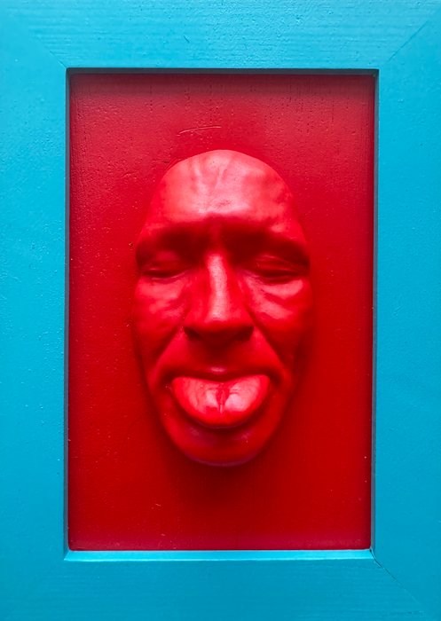 Gregos (1972) - Small red mockery on red background-blue light frame