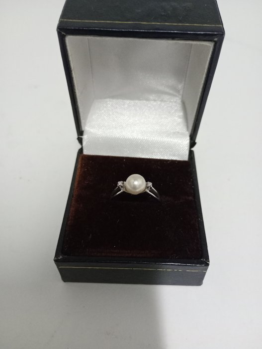 Ingen mindstepris - Ring - 18 kraat Hvidguld -  0.02ct. tw. - Perle - Akoya perle