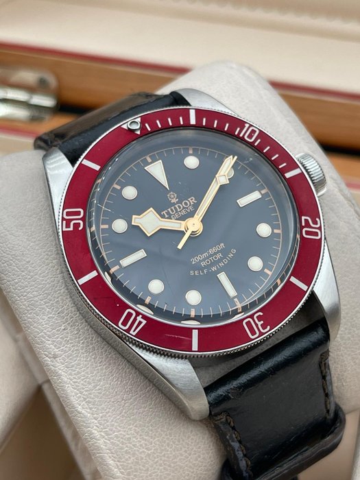 Tudor - Heritage Black Bay Red - Ingen mindstepris - 79220 - Mænd - 2011-nu