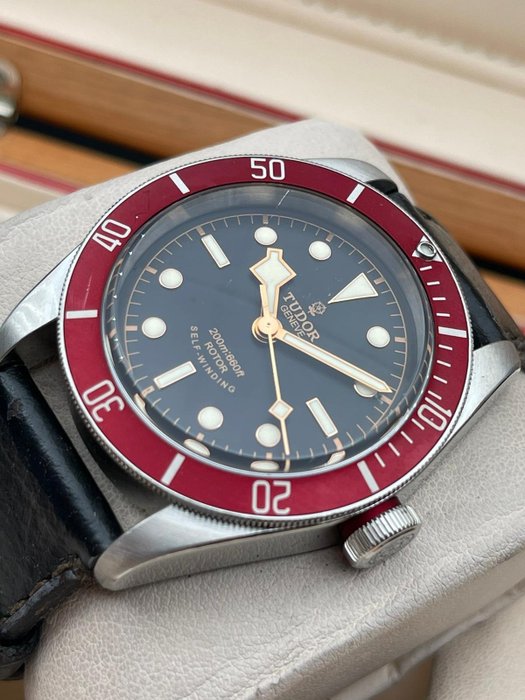 Tudor - Heritage Black Bay Red - Ingen mindstepris - 79220 - Mænd - 2011-nu