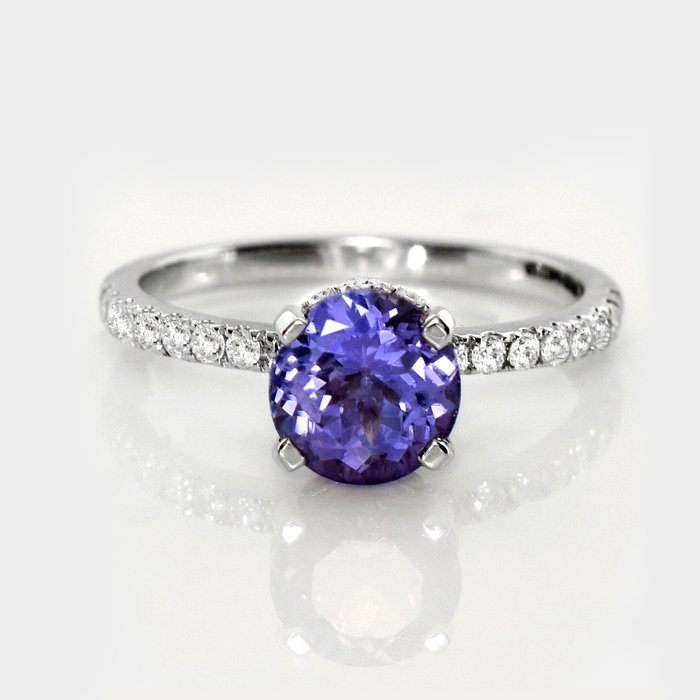 Ingen mindstepris - Ring - 14 karat Hvidguld -  1.94ct. tw. Tanzanit - Diamant - IGI 1,53 ct lavendel