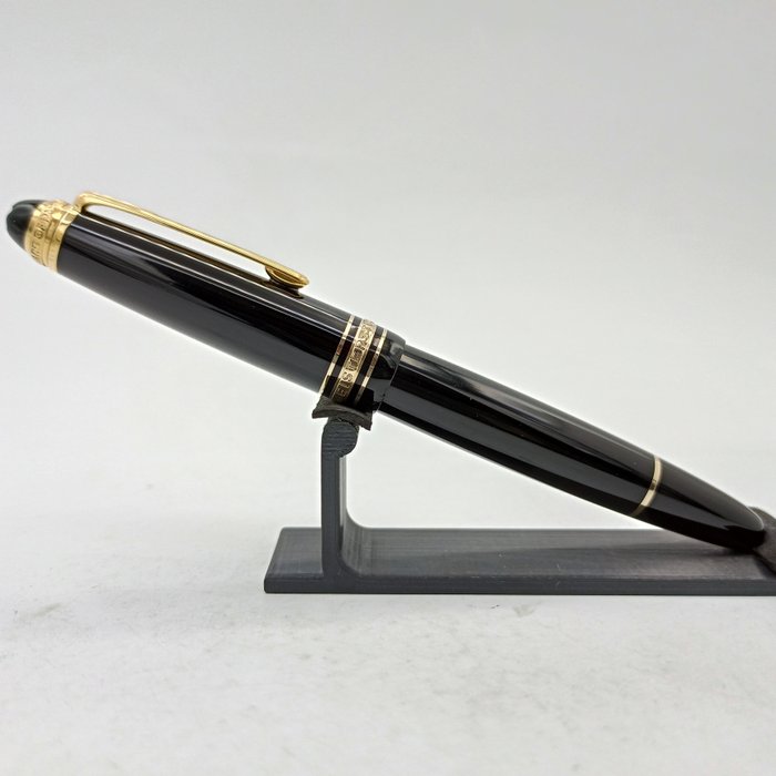 Montblanc - Meisterstück - Le Grand - 75 years of Passion and Soul - Diamond - Pen