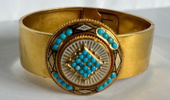 18k gold bracelet with natural turquoise and enamel. Gothenburg 1873, signed; G. TENGSTEDT  SON - 18 kraat Gulguld - Armbånd Turkis