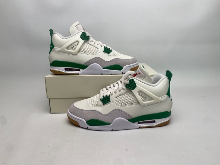 Air Jordan - Air Jordan 4 - Sneakers - Størelse: 41 (EU/IT) / 7 (UK) / 8 (US) - Nyt med labels