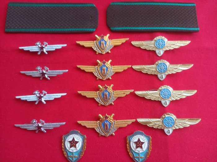 Lot Badges USSR Air Force - 1960-1970