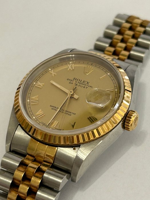 Rolex - Datejust - 16233 - Unisex - 2000-2010