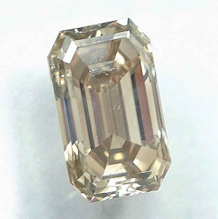 1 pcs Diamant  (Naturfarvet)  - 1.06 ct - Light Brunlig Gul - SI2 - International Gemological Institute (IGI)