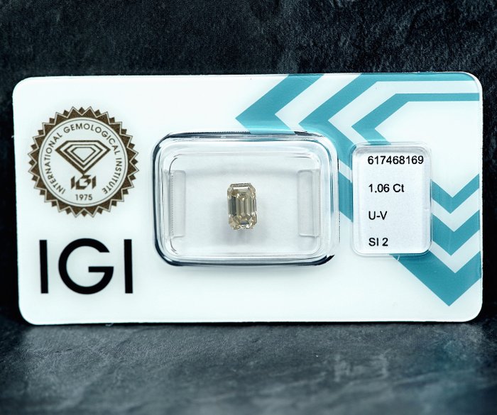 1 pcs Diamant  (Naturfarvet)  - 1.06 ct - Light Brunlig Gul - SI2 - International Gemological Institute (IGI)