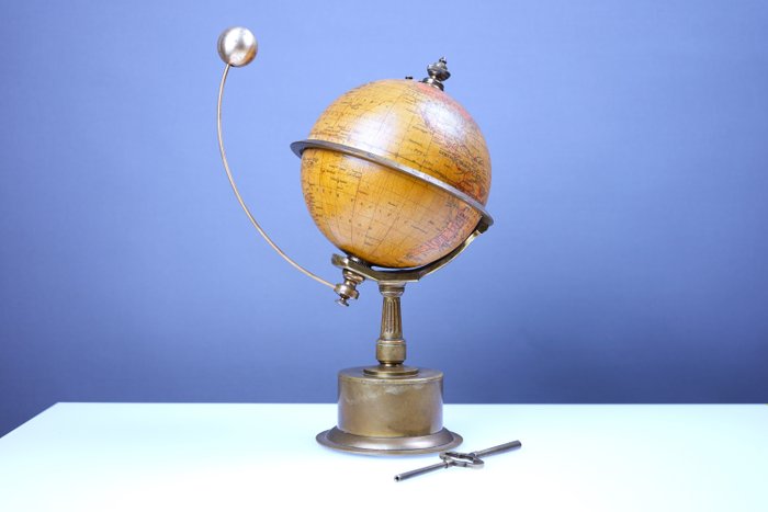 Chronosphere Globe Ur - für S Smith  Son Ltd London -   Messing - 1900 - Globe ur Mantel ur