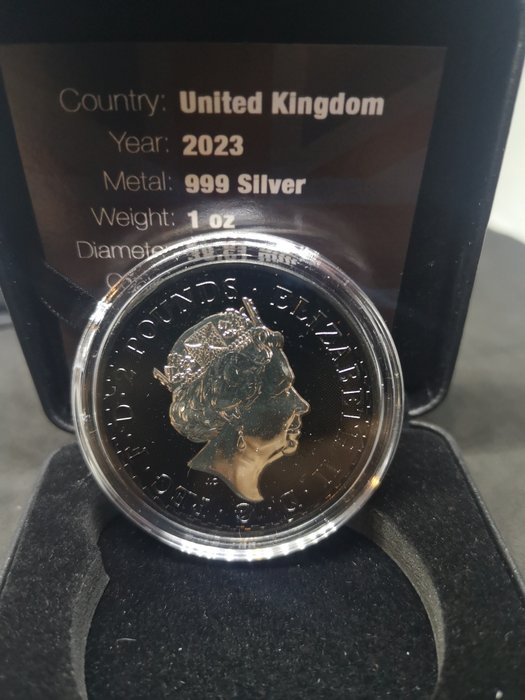 Storbritannien. 2 Pounds 2023 Queen Britannia Flag - Colorized Black Platinum, 1 Oz (.999)  (Ingen mindstepris)