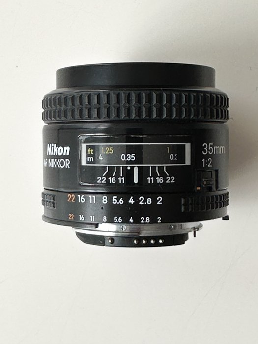 Nikon AF Nikkor 2/35mm Vidvinkelobjektiv