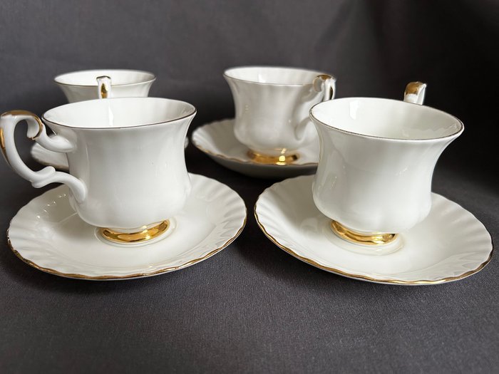 Royal Albert - Kaffe og te service (8) - Val d’Or - Knogleporcelæn