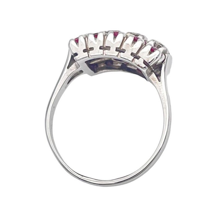 Ring - 14 karat Hvidguld -  0.90ct. tw. Diamant (Natur)  - Rubin - Vintage diamant- og rubinring