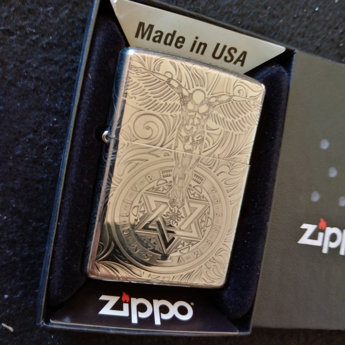 Zippo - 5D Reliefs - Guardian Angel - high polished chrome - armor case - new - Lommelighter - Stål (rustfrit)