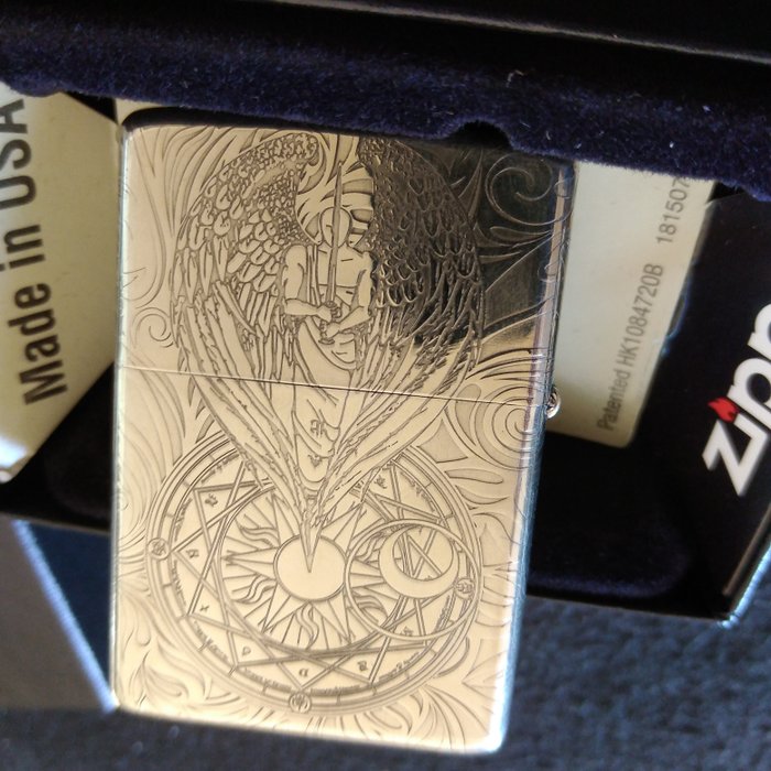 Zippo - 5D Reliefs - Guardian Angel - high polished chrome - armor case - new - Lommelighter - Stål (rustfrit)