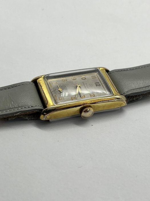 Junghans - ArtDeco Tank J98 - Ingen mindstepris - Mænd - 1950-1959