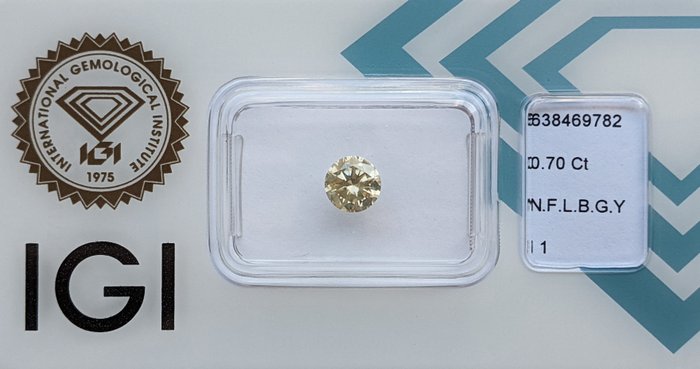 Ingen mindstepris - 1 pcs Diamant  (Naturfarvet)  - 0.70 ct - Rund - Fancy light Brun, Grålig Gul - I1 - International Gemological Institute (IGI)