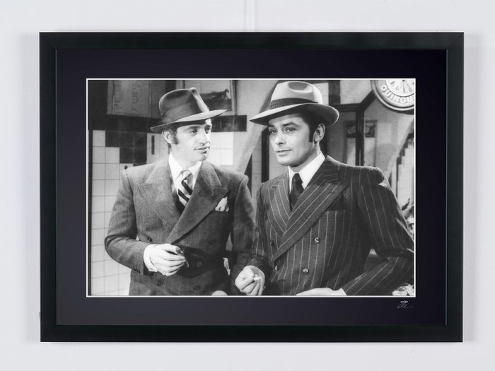 Borsalino 1970 - Jean-Paul Belmondo (François Capella)  Alain Delon (Roch Siffredi) - Fine Art Photography - Luxury Wooden Framed 70X50 cm - Limited Edition Nr 03 of 30 - Serial ID 30332 - Original Certificate (COA), Hologram Logo Editor and QR Code - 100% New items.