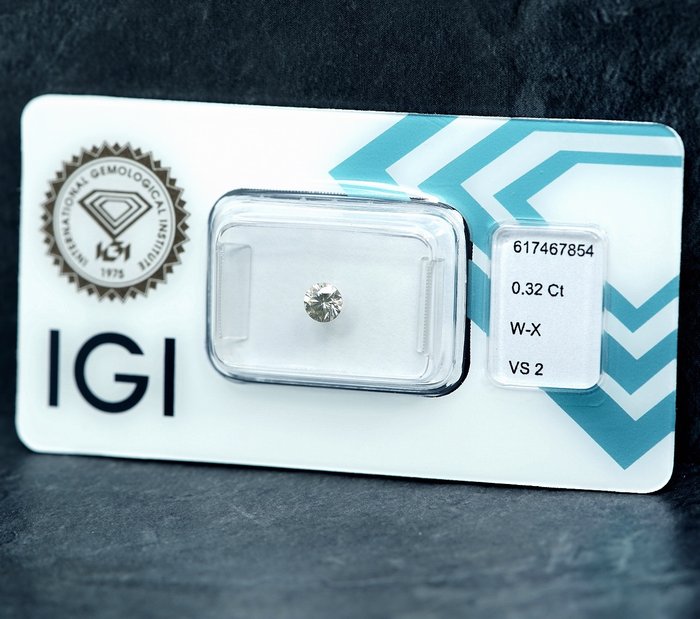 1 pcs Diamant  (Naturfarvet)  - 0.32 ct - Light Brunlig Gul - VS2 - International Gemological Institute (IGI)