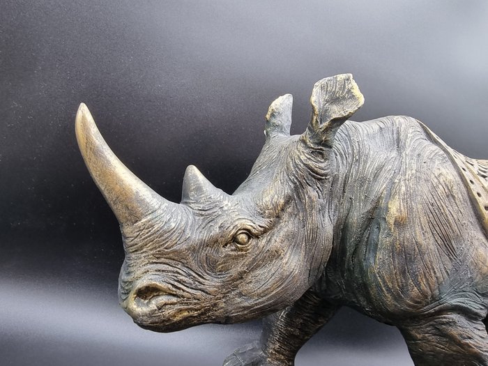 Statue, XL Lifelike Rhino 51cm Statue - 0 cm - Harpiks