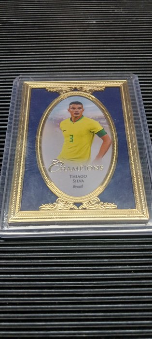 2015 and 2022 Pannini Revolution, Toops Dragon, Futera Unique Neymar Jr, Ferran, Thiago Silva - 3 Card - Næsten så god som ny (NM)