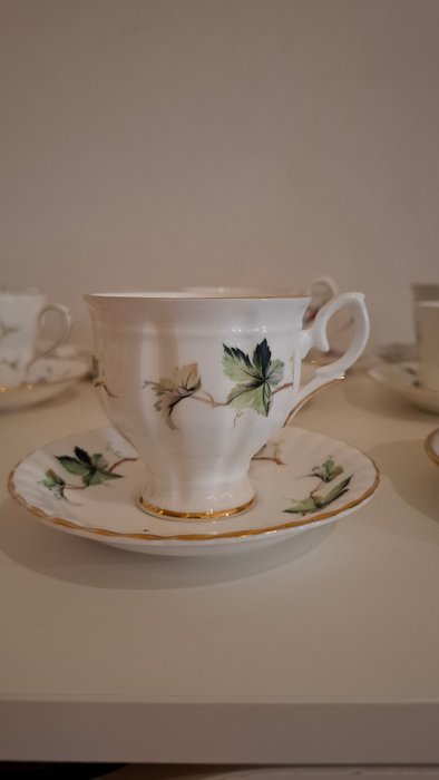 Fine Bone China - Kop og underkop (24) - Knogleporcelæn - Elegante engelske kopper