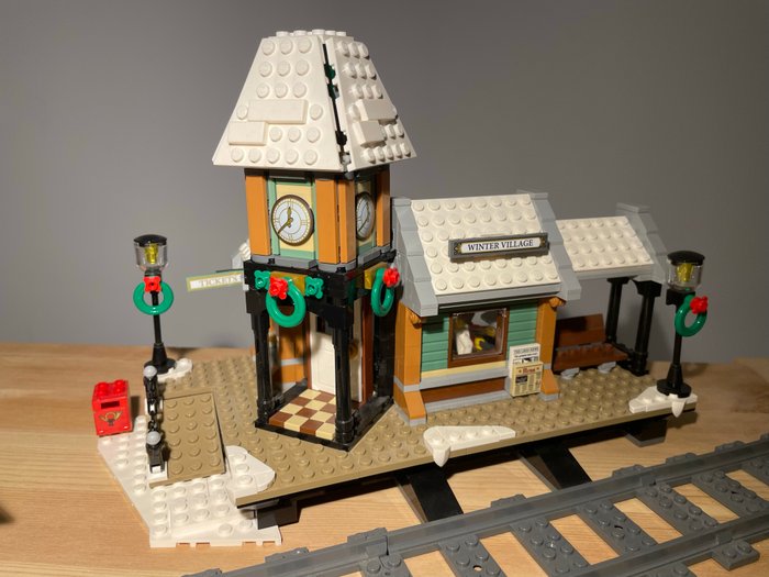 Lego - City - 10259: Winter Train Station