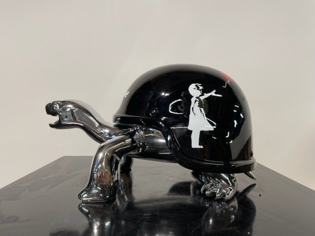 Van Apple - The Silver Peace Turtle - Banksy Balloon Girl