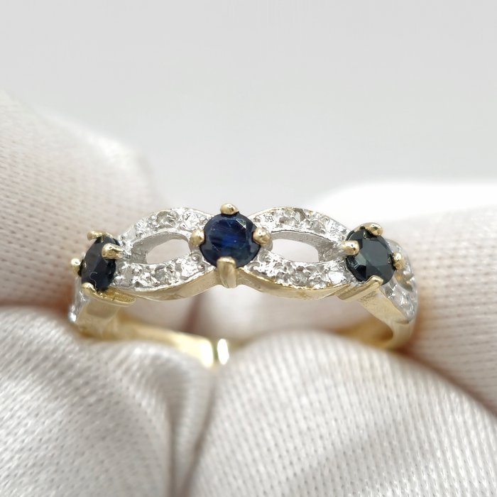 Ingen mindstepris - Forlovelsesring - 9 kt Gulguld Hvidguld -  049ct tw Safir - Diamant - Bryllups evighed