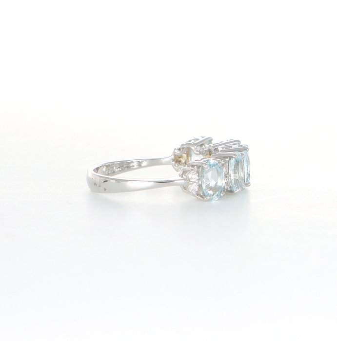 Ingen mindstepris - Ring - 18 kraat Hvidguld, NY -  2.50ct. tw. Akvamarin - Diamant