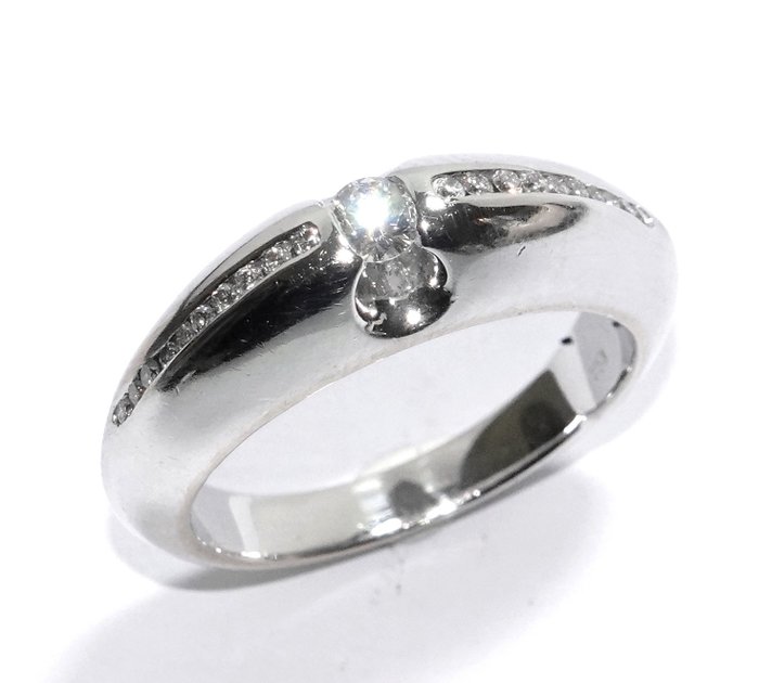 Ring - 18 kraat Hvidguld -  030ct tw Diamant (Natur)