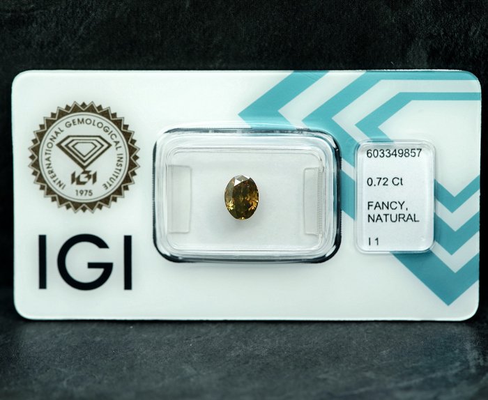 Ingen mindstepris - 1 pcs Diamant  (Naturfarvet)  - 0.72 ct - Oval - Fancy Brunlig, Grønlig Gul - I1 - International Gemological Institute (IGI)